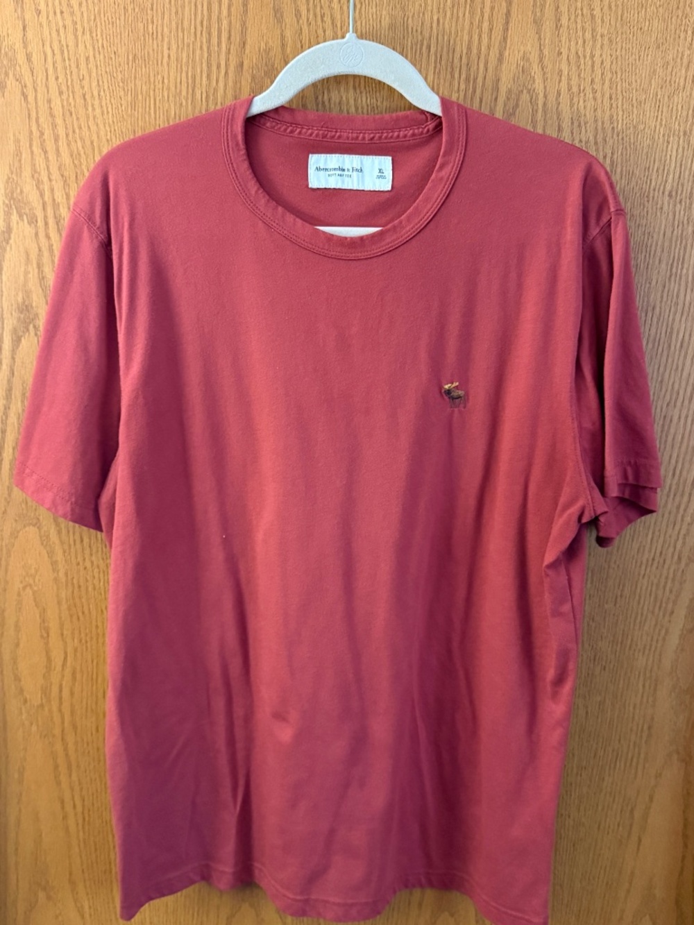 Mens XL maroon Abercrombie & Fitch t shirt